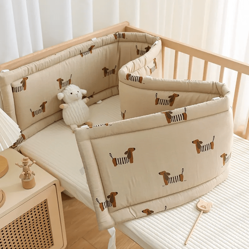 Tour de lit bébé chien
