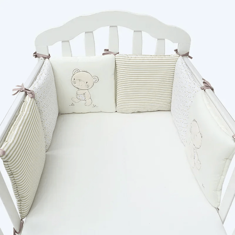 Tour de lit bébé modèle 4