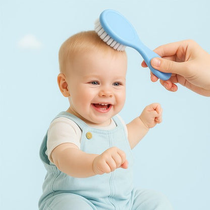 Brosse cheveux pour bebe bébé émerveillé par sa brosse à cheveux