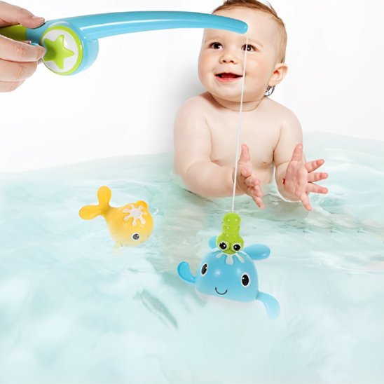 Jouet de bain bébé qui tape des mains